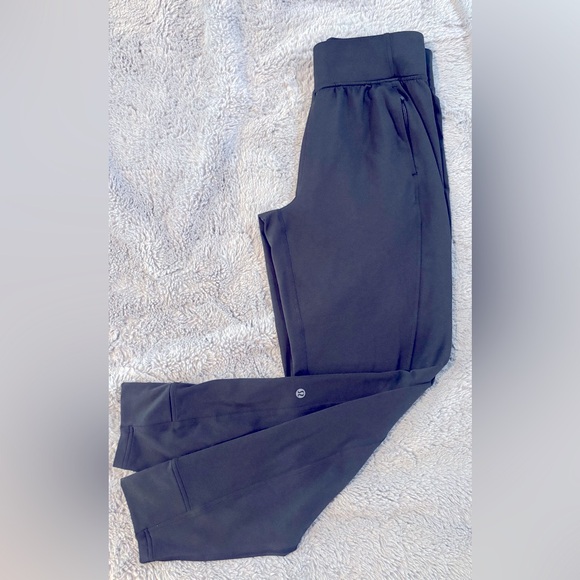 lululemon athletica Pants - Lululemon - Rulu Run Fleece High Rise Jogger - Full Length - Size 6 - Black 🍋🖤